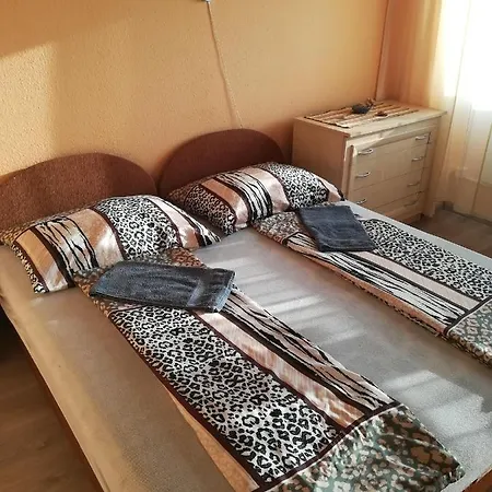 Beatrix Apartman Ξενοδοχείο με διαμερίσματα *